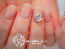 アーバニティ ネイルズ(Urbanity Nails)/ワンポイントビジューネイル