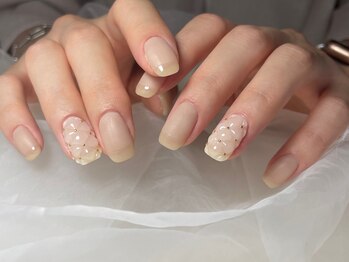 サロンドフォーエイチ(salon de 4H)/ぷっくりキルティングネイル☆