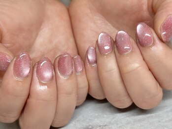 クラッシー(classy)の写真/シンプルで上品なネイルが得意！クーポン多数取り扱いでお得◎肌なじみの良いカラーで指先を美しく！