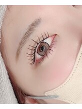 エマ(Ema)/上下ブラウンマツエク