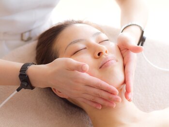 ウカ(uka)/EMSリフトアップコース