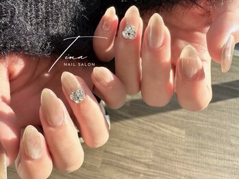 ティナネイル(Tina nail)の写真/【ママ友同士での同時施術も◎】お財布に優しい価格設定が嬉しい★忙しいママさんもキレイな指先をキープ♪