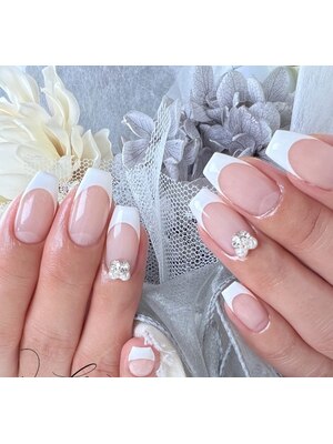 nailsalon＆school VANILLA　【ネイルサロン&スクール バニラ】