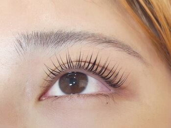 フィアラ 京都駅前店(Fiara)/パリジェンヌ