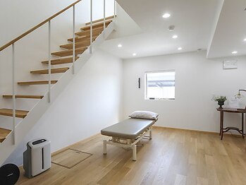 ランドル(rendre)の写真/慢性的な腰痛を根本から徹底改善したい方に◎一人一人のお悩みや不調にしっかり向き合い、改善へ導きます。