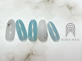ひんやり×つやつやネイル