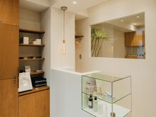 ノーツ 亀有(naut)の雰囲気（お洒落な店内でリラックスタイムを。アイラッシュブースは個室◎）