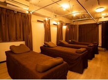 マッサージ/ヘッド/小顔/整体/肩こり/骨盤矯正