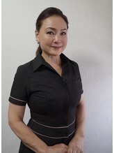 アールスリーサロン 西心斎橋店(R-III salon) 岩橋 享子