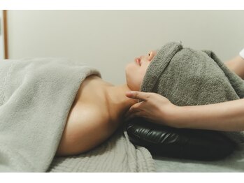 レポリア(Reporia)/首肩こりスッキリ、デコルテケア