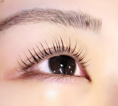 【まつ毛パーマ】プレミアムパーマ（上）濃厚トリ付￥5250【パス会員￥3650】