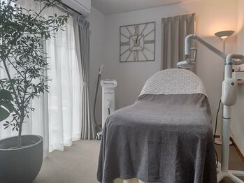 アンドエー(and A)の写真/【光フェイシャル(美容液パック仕上げ)3600円】男性・女性ともに大人気◇肌荒れ・シミしわ・たるみを改善◎