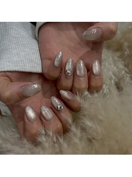ネイルクイーン(Nail Queen)/マグネット×ラメ¥6900♪
