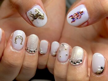 絵画ネイル干支午