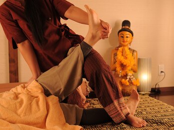 ティーン イサーン/タイ古式のストレッチ5