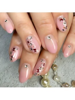 モアネイル(more nail)の写真/30代からの大人女性向けサロン☆オフィス系上品シンプル/大人可愛い/キレイ系デザインが人気です◎