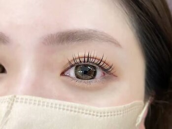 ヴィボーン 恵比寿店(viborn)の写真/自まつ毛を生かしたまつ毛パーマで、ナチュラル上品な目元に♪自まつげの健康を第一に考えた施術でモチも◎
