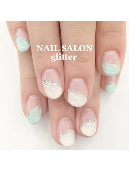 ネイルサロン グリッター(NAIL SALON glitter)/夏のななめフレンチネイル