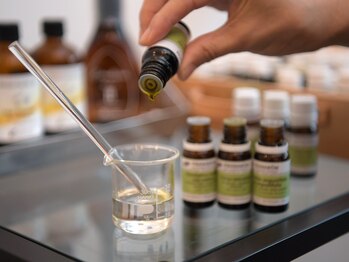 リズ アロマ(Li's Aroma)/オーダーメイドの調合