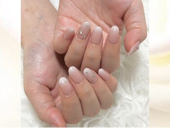 Seasonal design nail