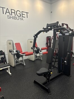 セミパーソナル キックボクシング ターゲット シブヤ(TARGET SHIBUYA)/B2Fフロア マシーン