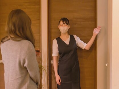 サロンドゥカルム(salon de calme)の写真