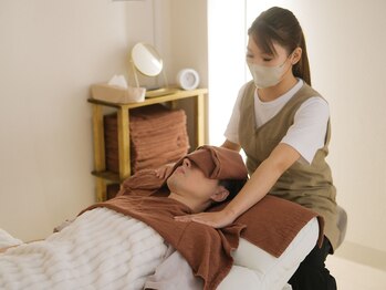 ヘッドミント 浦和店/ドライヘッドスパ施術/肩こり