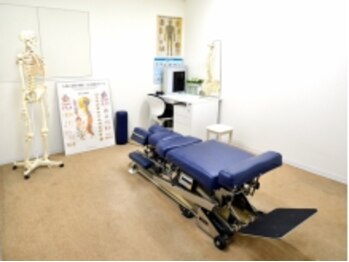 星野メディカルカイロプラクティック療院/施術室