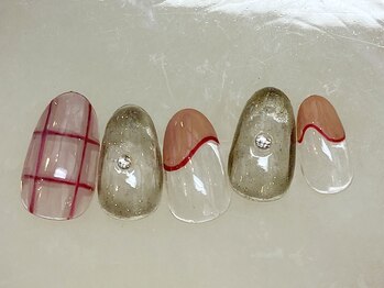 ネイルサロン フローリア(nail salon Florir)/ニュアンスフレンチ×チェック
