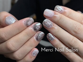メルシー(Merci)/個性ニュアンスネイル