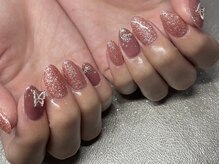 アイリス ネイルアンドアイラッシュ(IRIS nail&eyelash)/ガーリーネイル