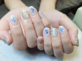しずく×ブルーチークネイル