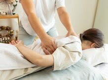 アースカラー(A-us.color)/＊施術の様子(肩甲骨)＊