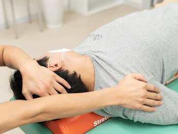 アスミルはり灸接骨院/猫背矯正