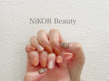 ニコルビューティー 高槻 南平台店(NiKOR beauty)/シンプルアート／5,000円～