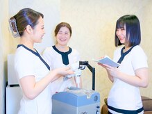 モアトゥインクル 新宿店(MORE twinkle)の雰囲気（しっかり研修を受けて合格したスタッフが丁寧に施術いたします☆）