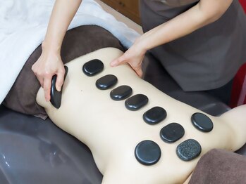 スロー(Slow)/じんわり温かいホットストーン