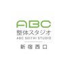 ABC整体スタジオ 新宿西口ロゴ