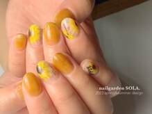 ソラ(SOLA.)/ひまわりネイル