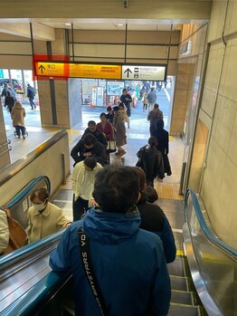 エヴァル/サロンへの道案内♪