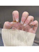 バイムーンサロン(By Moon Salon)/チークマグネットフレンチネイル