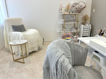 レイニゲン ネイル(H/Reinigen nail)の写真/≪完全予約制/完全個室≫プライベートサロンならではのあなただけの空間で日々の喧騒を忘れサロンtime♪