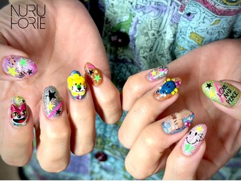 ヌル ネイル 堀江(NURU NAIL HORIE)の写真/歴20年以上のトップネイリストによる施術♪高い技術と経験にもとづく提案で「過去イチ」ネイルを目指す！