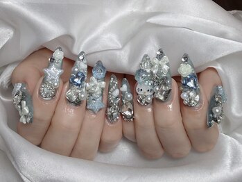 リサ(Risa)/ゴテゴテネイル