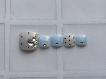 ハローネイル(Hello! Nail)の写真/夏にぴったりのフットネイル！定額コースで選びやすいです♪