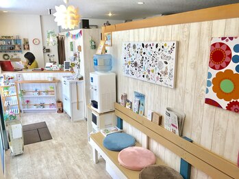 サンキューラクラク(39RakuRaku)/３９Raku Raku　受付と待合室