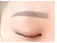 トップ(TOP)/マツエク　眉毛