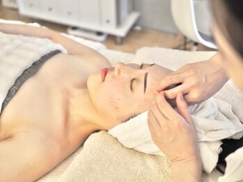 アンソレイエ(ENSOLEILLE)/筋膜リリース◇小顔矯正