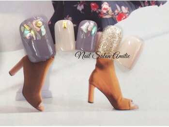 ネイルサロン アミティエ(Nail Salon Amitie)/シェル×スタッズ大人footネイル