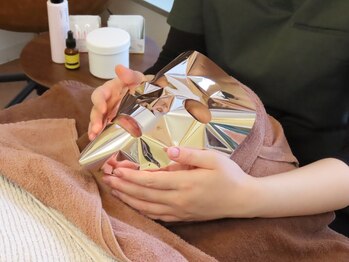 カラーズ(colors)/水素施術で更なる美白に♪